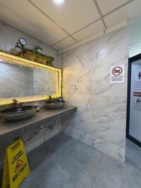 Pejabat untuk Disewa di Balakong (Selangor) - Vannesa Tay - Bathroom - PropertyGuru.com.my