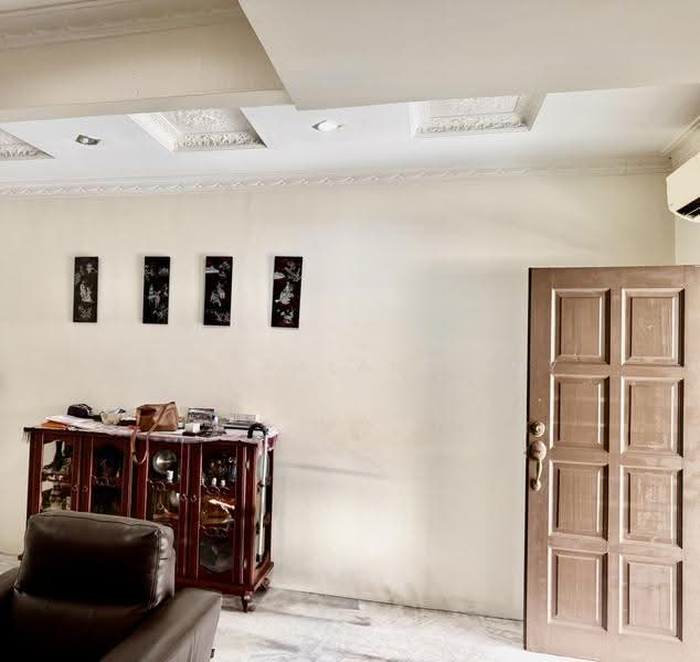 1.5-storey Terraced House for Sale in Taman Teluk Pulai (Klang) - Mala Palanisamy - Living Room - PropertyGuru.com.my
