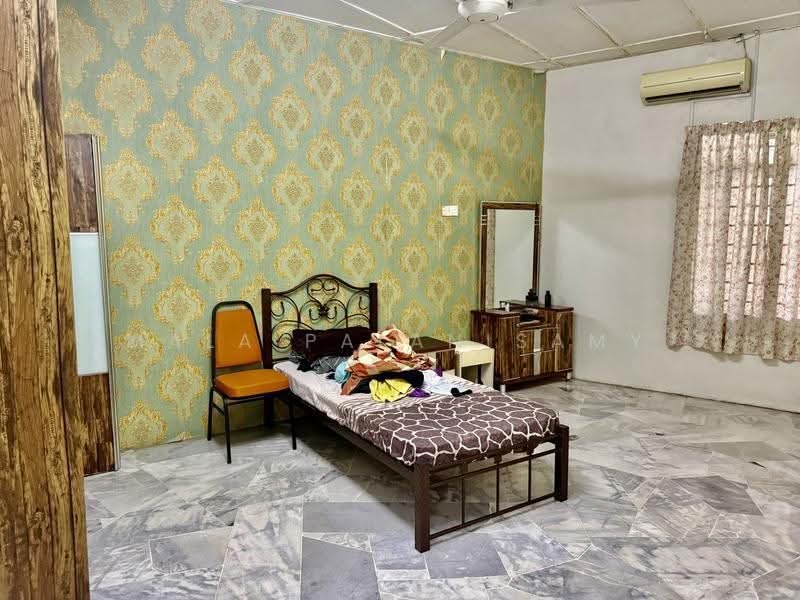 1.5-storey Terraced House for Sale in Taman Teluk Pulai (Klang) - Mala Palanisamy - PropertyGuru.com.my