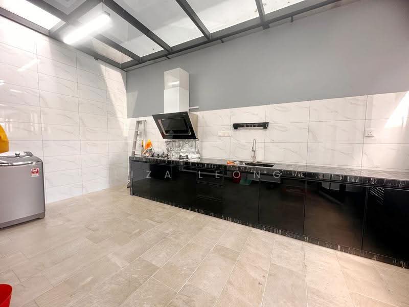 2-storey Terraced House for Rent in Skudai (Johor) - Liza Leong - Kitchen - PropertyGuru.com.my
