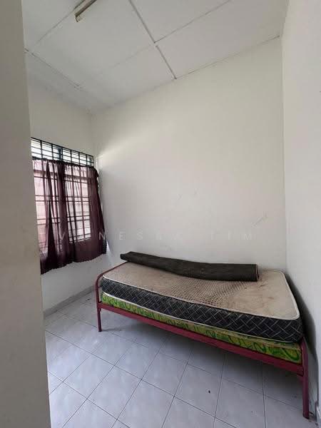 Rumah Teres 1-Tingkat untuk Dijual di Kelapa Sawit (Kulai) - Vanessa Lim - Bedroom - PropertyGuru.com.my