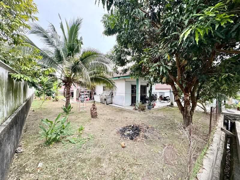 Rumah Banglo untuk Dijual di Bandar Putra Permai (Seri Kembangan) - Fikri Yasmin - Exterior - PropertyGuru.com.my