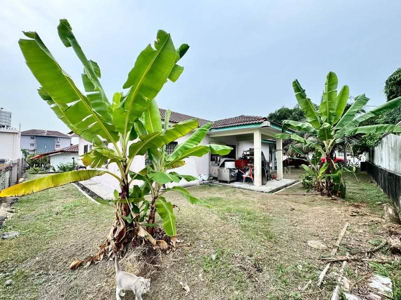 Rumah Banglo untuk Dijual di Bandar Putra Permai (Seri Kembangan) - Fikri Yasmin - Exterior - PropertyGuru.com.my