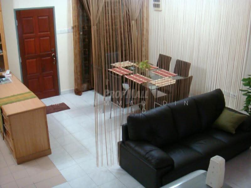Townhouse for Sale in Shah Alam (Selangor) - Mohammad Din Majid - PropertyGuru.com.my