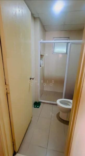 Service Residence for Sale at OUG Parklane - Chris Choo - Bathroom - PropertyGuru.com.my