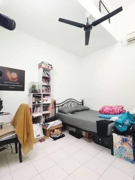 Rumah Teres 1-Tingkat untuk Dijual di Taman Pelangi Indah (Ulu Tiram) - Max Loh - Bedroom - PropertyGuru.com.my