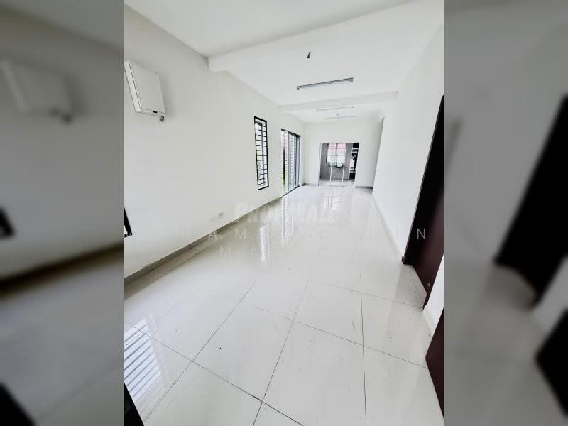 Semi-Detached House for Sale in Klang (Selangor) - Mohammad Din Majid - Interior - PropertyGuru.com.my