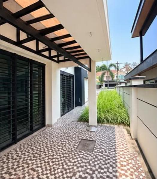 Rumah Berkembar untuk Dijual di Rawang Perdana 2 (Rawang) - SK Luk - Exterior - PropertyGuru.com.my