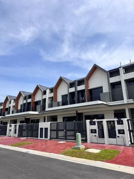 2-storey Terraced House for Sale in Bandar Kinrara Seksyen 8 (Bandar Kinrara) - ChaoLim . - Exterior - PropertyGuru.com.my