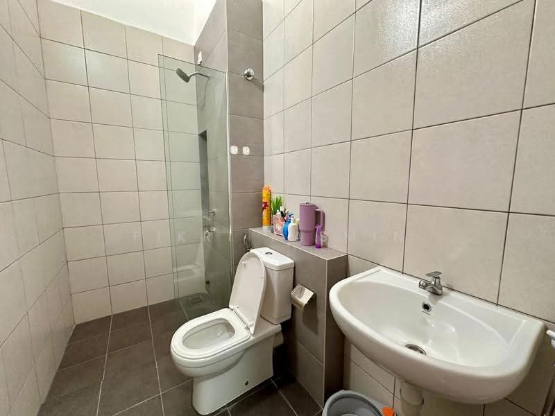 Rumah Teres 2-Tingkat untuk Dijual di Sepang (Selangor) - Fikri Yasmin - Bathroom - PropertyGuru.com.my