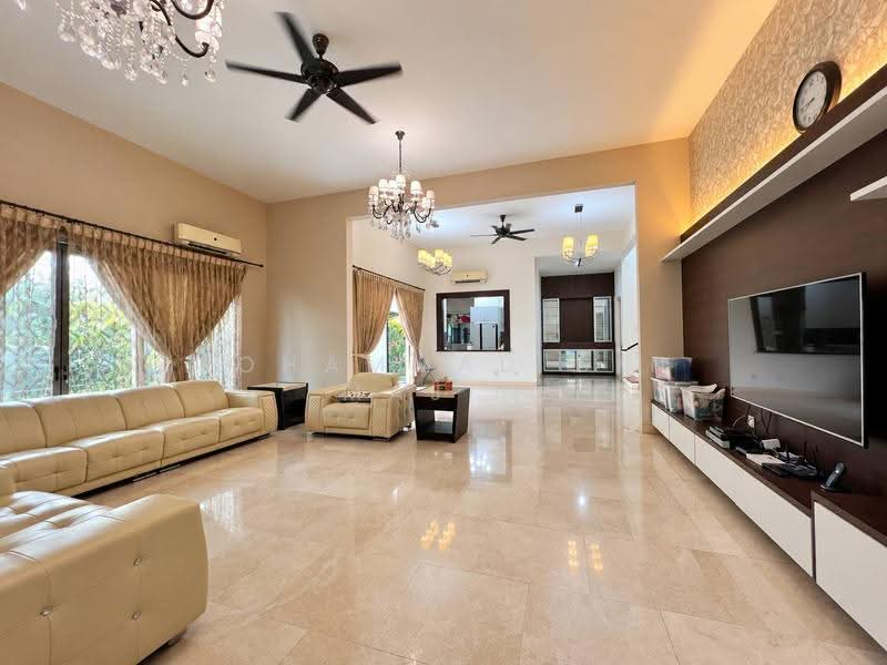 Bungalow House untuk Dijual di Seksyen 13 (Shah Alam) - Mohammad Din Majid - Living Room - PropertyGuru.com.my