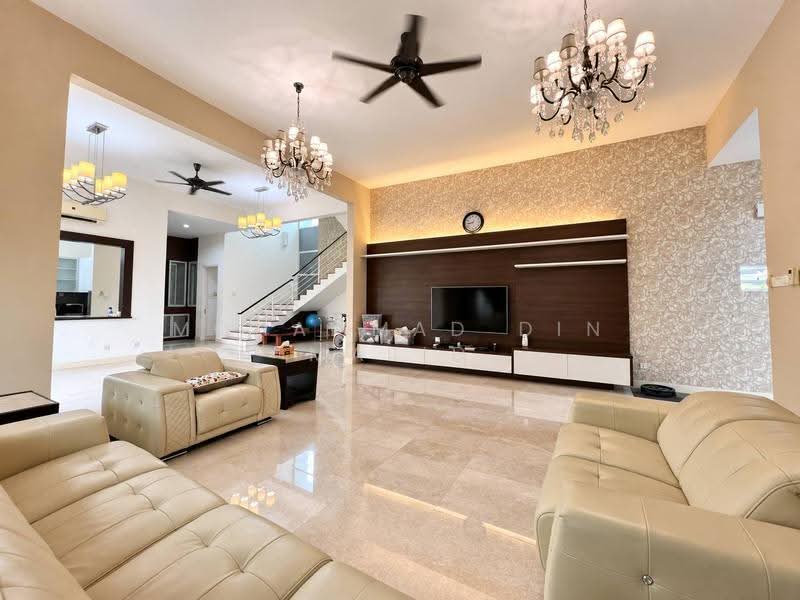 Bungalow House untuk Dijual di Seksyen 13 (Shah Alam) - Mohammad Din Majid - Living Room - PropertyGuru.com.my