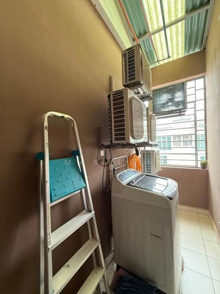 Rumah Bandar untuk Disewa di Taman Sutera Utama (Skudai) - Max Loh - Balcony - PropertyGuru.com.my