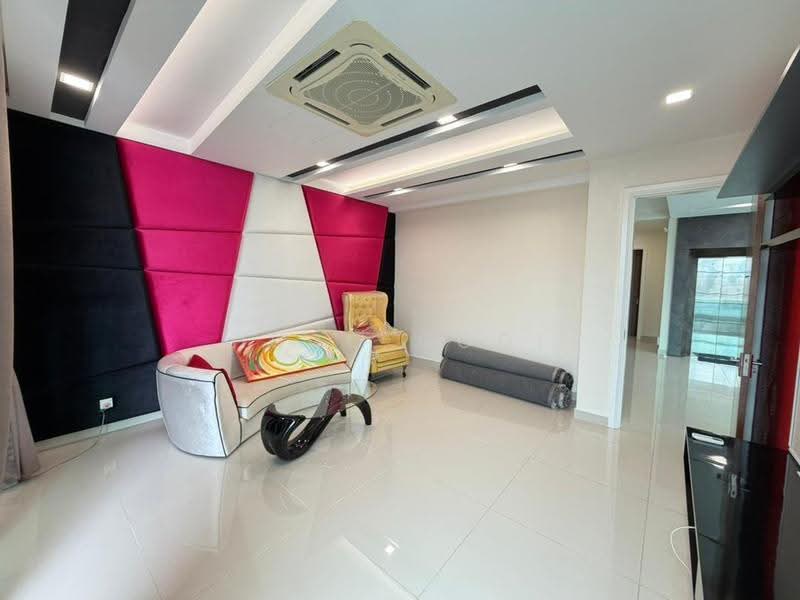 Rumah Berkembar untuk Dijual di Bandar Baru Sri Petaling (Sri Petaling) - Hugo Gooi - Living Room - PropertyGuru.com.my