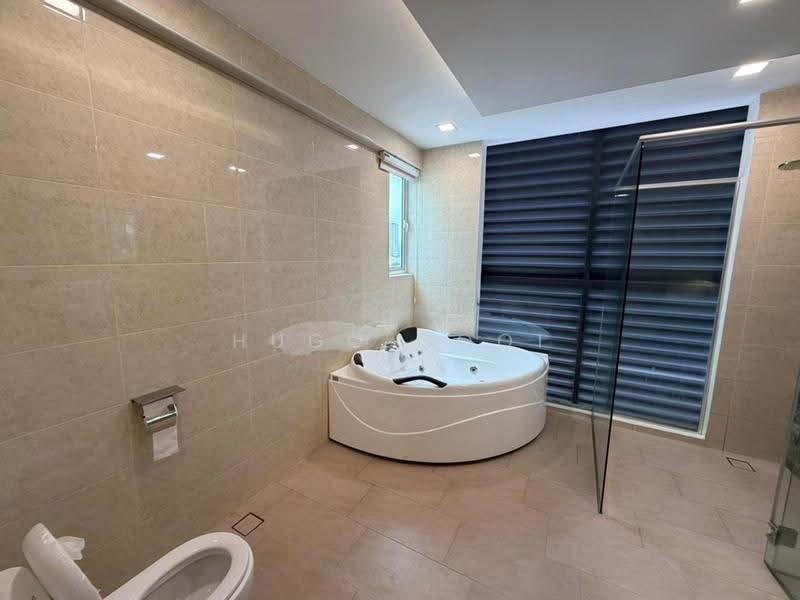 Rumah Berkembar untuk Dijual di Bandar Baru Sri Petaling (Sri Petaling) - Hugo Gooi - Bathroom - PropertyGuru.com.my