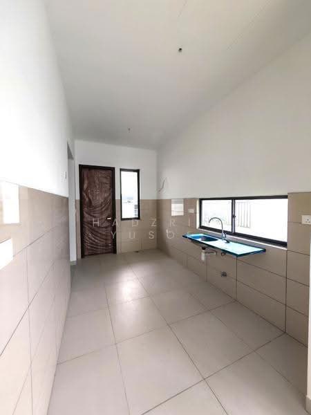 Semi-Detached House for Sale in Shah Alam (Selangor) - HADZRIN YUSOF - Kitchen - PropertyGuru.com.my