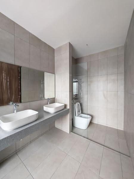 Semi-Detached House for Sale in Shah Alam (Selangor) - HADZRIN YUSOF - Bathroom - PropertyGuru.com.my