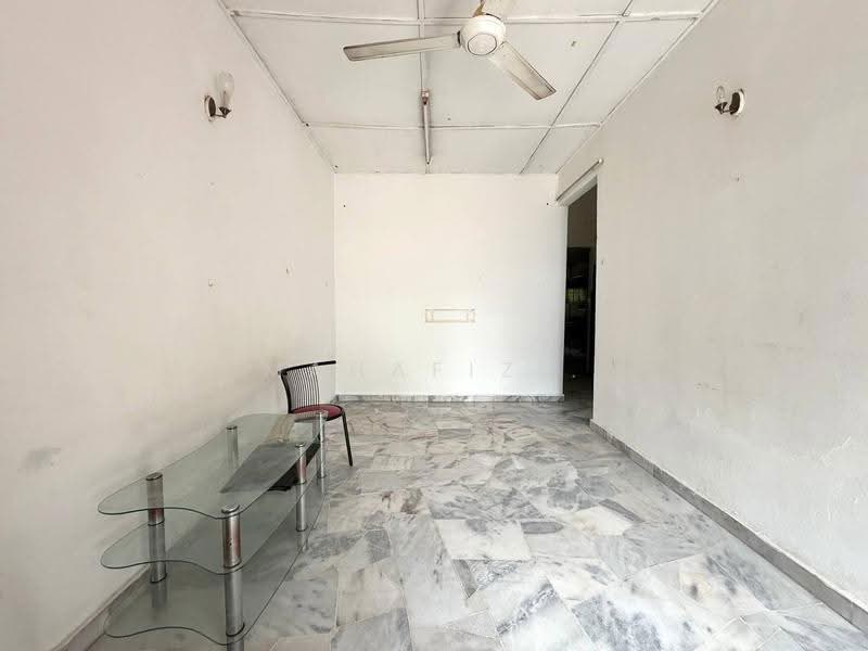 Rumah Teres 1-Tingkat untuk Dijual di Taman Muhibbah (Kajang) - Mahafiz . - Living Room - PropertyGuru.com.my
