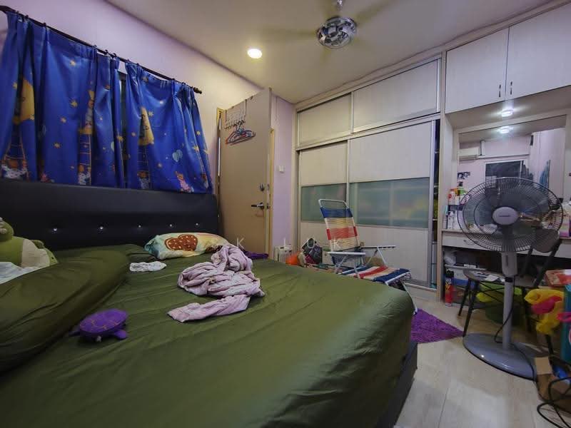 2-storey Terraced House for Sale in Taman Garing Utama (Rawang) - SK Luk - Bedroom - PropertyGuru.com.my
