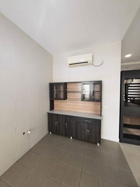 2-storey Terraced House for Rent in Taman Laguna (Johor Bahru) - Li Min - Kitchen - PropertyGuru.com.my
