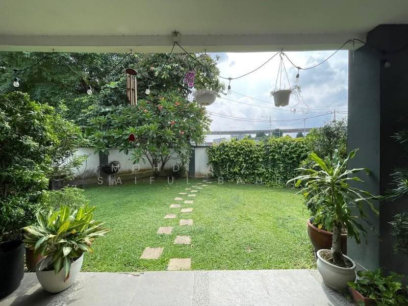Rumah Teres 2-Tingkat untuk Dijual di Taman Kelana Idaman (Ara Damansara) - Mohd Aizat Saiful Bahri - Garden - PropertyGuru.com.my