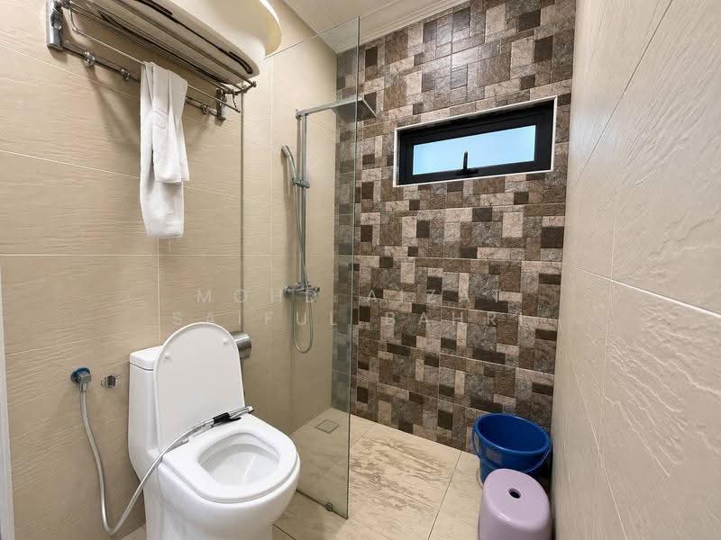 Rumah Teres 2-Tingkat untuk Dijual di Taman Kelana Idaman (Ara Damansara) - Mohd Aizat Saiful Bahri - Bathroom - PropertyGuru.com.my