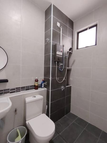 Rumah Teres untuk Disewa di Taman Desa Tebrau (Tebrau) - SJ CHAN - Bathroom - PropertyGuru.com.my