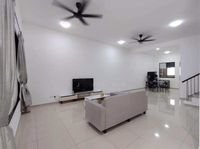 Rumah Teres untuk Disewa di Taman Desa Tebrau (Tebrau) - SJ CHAN - Living Room - PropertyGuru.com.my