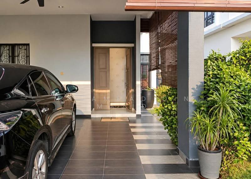 Rumah Berkembar untuk Dijual di D'Kayangan (Shah Alam) - Mohammad Din Majid - Exterior - PropertyGuru.com.my