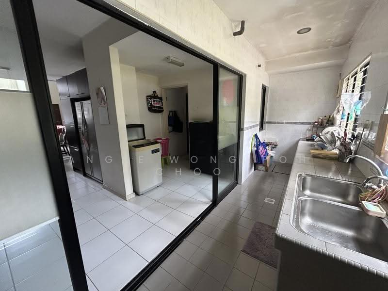3-storey Terraced House for Sale in Taman Tasik Damai (Sungai Besi) - Angie Wong Poh Choo - Kitchen - PropertyGuru.com.my