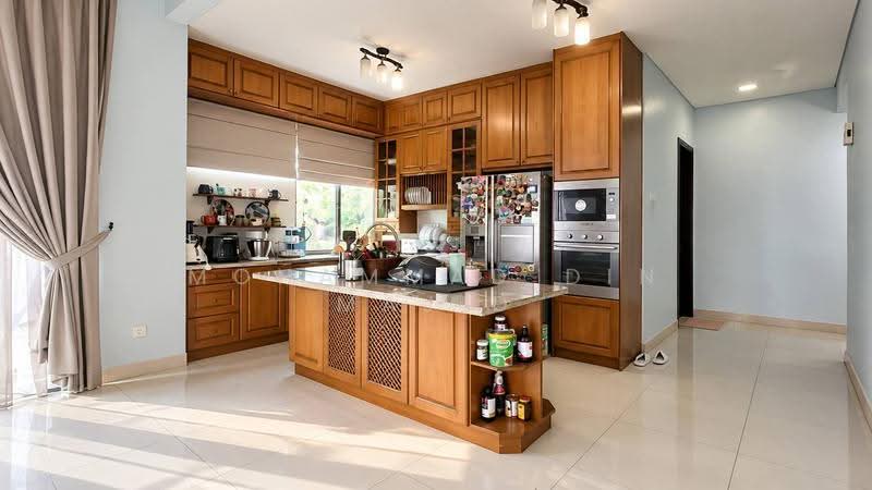 Bungalow House for Sale in Kayangan Heights (Shah Alam) - Mohammad Din Majid - Kitchen - PropertyGuru.com.my