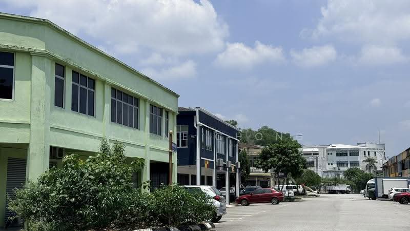 Shop for Sale in Bukit Rawang Putra (Rawang) - Selene Chong - Exterior - PropertyGuru.com.my