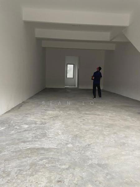 Shop / Office for Rent in Bandar Tasik Senangin (Lenggeng) - Sean Lo - Interior - PropertyGuru.com.my