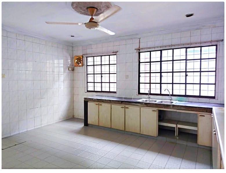 Rumah Teres 2-Tingkat untuk Dijual di SS4 (Petaling Jaya) - Ivan Lee - Kitchen - PropertyGuru.com.my