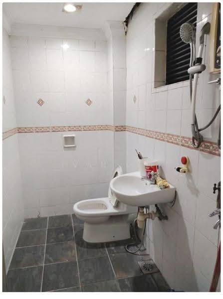 Rumah Teres 2-Tingkat untuk Dijual di SS4 (Petaling Jaya) - Ivan Lee - Bathroom - PropertyGuru.com.my
