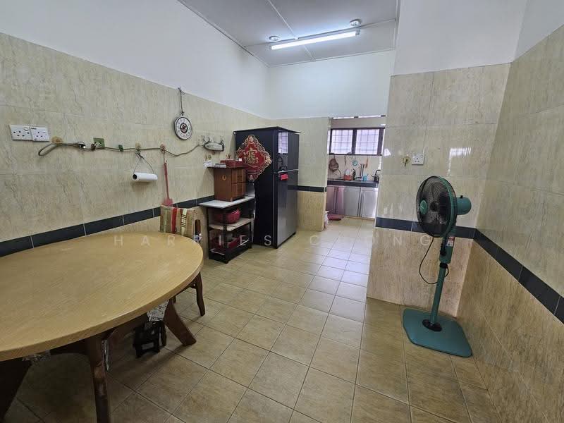Rumah Teres untuk Dijual di Puchong (Selangor) - Harries Chong - Kitchen - PropertyGuru.com.my