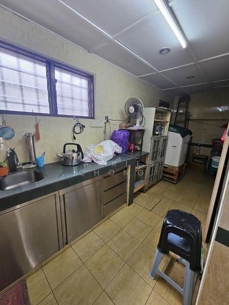 Rumah Teres untuk Dijual di Puchong (Selangor) - Harries Chong - Kitchen - PropertyGuru.com.my