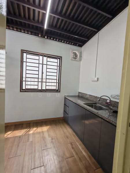 Rumah Kluster untuk Disewa di Taman Mount Austin (Tebrau) - Tommy Tai - Kitchen - PropertyGuru.com.my