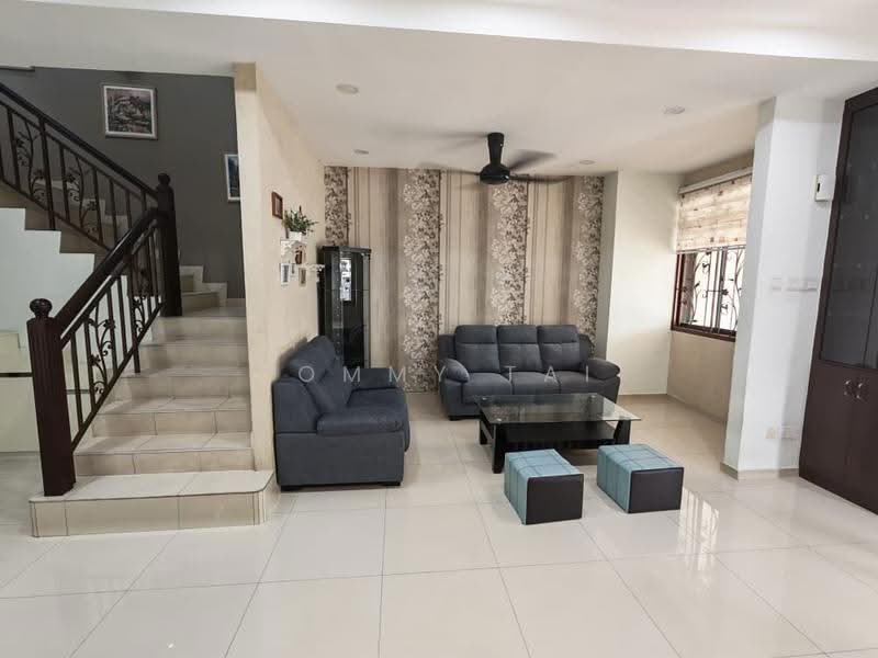 Rumah Kluster untuk Disewa di Taman Mount Austin (Tebrau) - Tommy Tai - Living Room - PropertyGuru.com.my