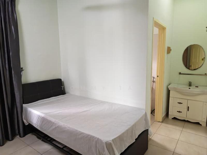 Rumah Kluster untuk Disewa di Taman Mount Austin (Tebrau) - Tommy Tai - Bedroom - PropertyGuru.com.my