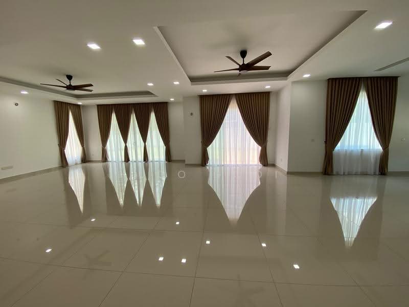 Bungalow House for Rent in Ukay Seraya (Ampang) - Hugo Gooi - Living Room - PropertyGuru.com.my