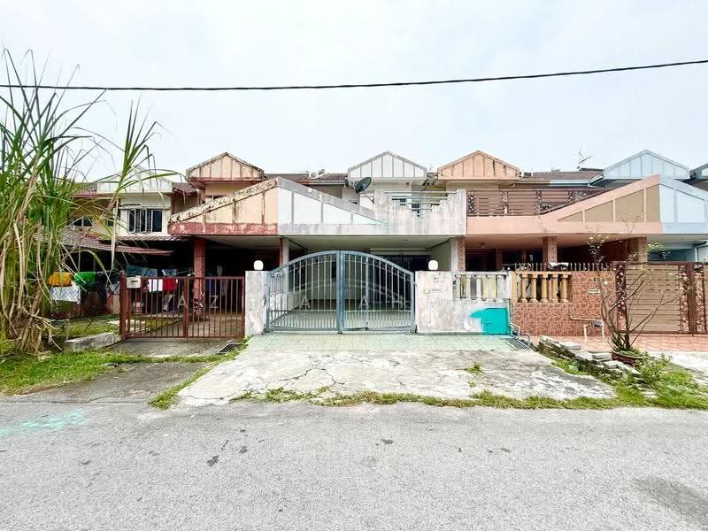 Rumah Teres 2-Tingkat untuk Dijual di Bandar Teknologi Kajang (Kajang) - Azira Ahmad - Exterior - PropertyGuru.com.my
