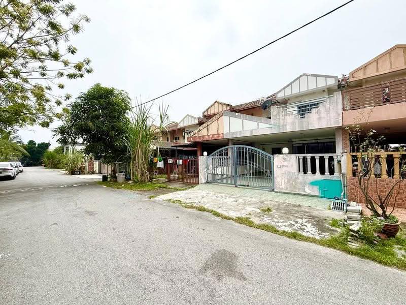 Rumah Teres 2-Tingkat untuk Dijual di Bandar Teknologi Kajang (Kajang) - Azira Ahmad - Exterior - PropertyGuru.com.my