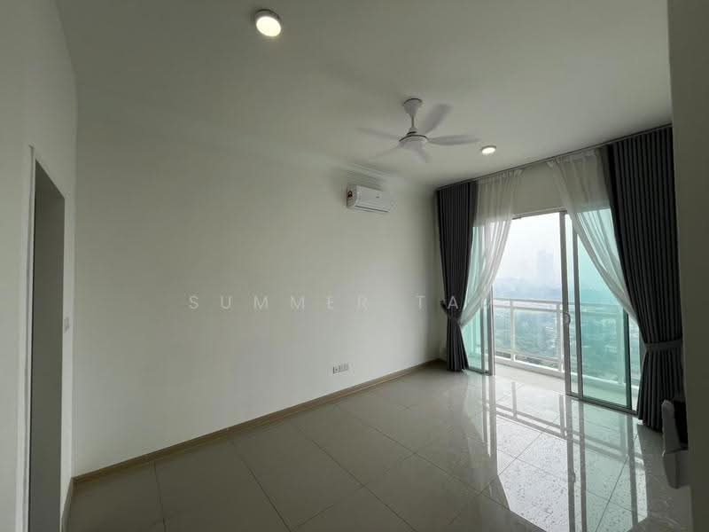 Kondominium untuk Disewa di d'Brightton - Summer Tam - Balcony - PropertyGuru.com.my