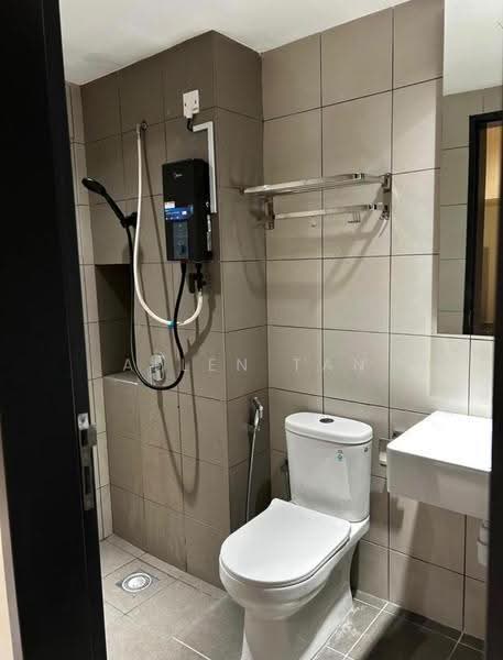 Kediaman Servis untuk Disewa di D'Quince Residences - Allen Tan - Bathroom - PropertyGuru.com.my