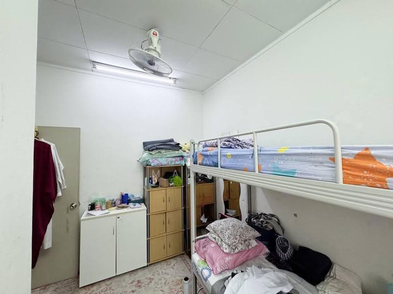 2-storey Terraced House for Sale in Putra Heights (Subang Jaya) - Mohammad Din Majid - Bedroom - PropertyGuru.com.my