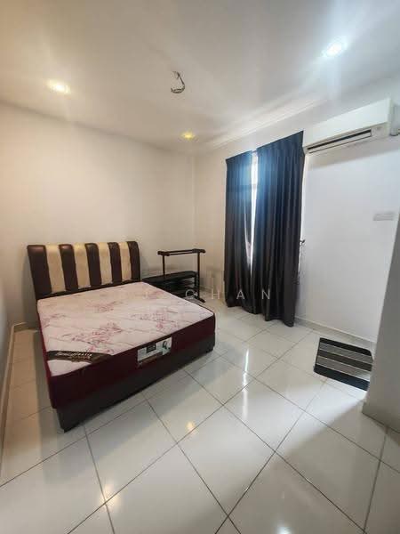 Terraced House for Rent in Taman Laguna (Johor Bahru) - SJ CHAN - Bedroom - PropertyGuru.com.my