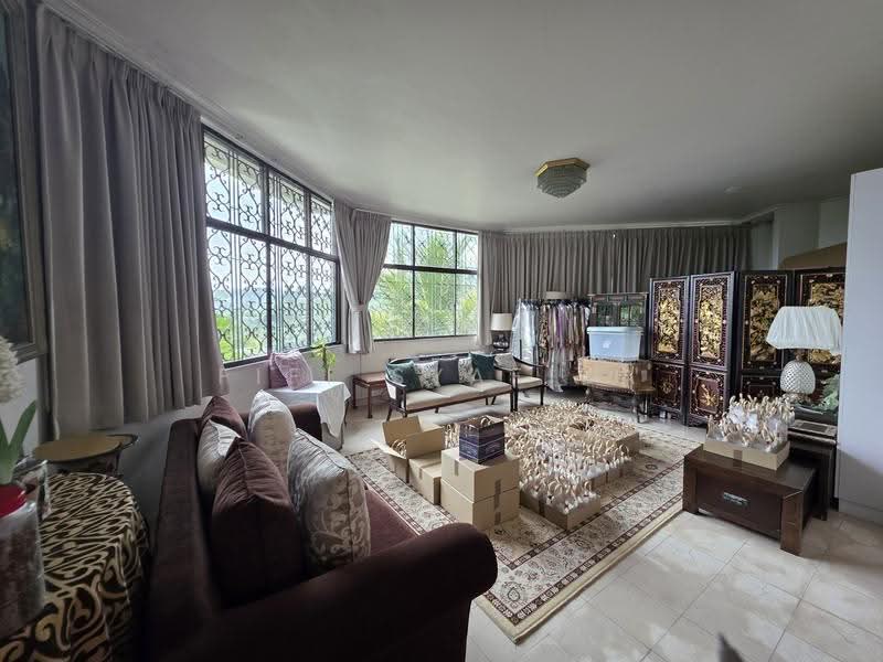 Bungalow House untuk Dijual di Taman Duta (Bukit Tunku (Kenny Hills)) - Fifi Syafiza - Living Room - PropertyGuru.com.my