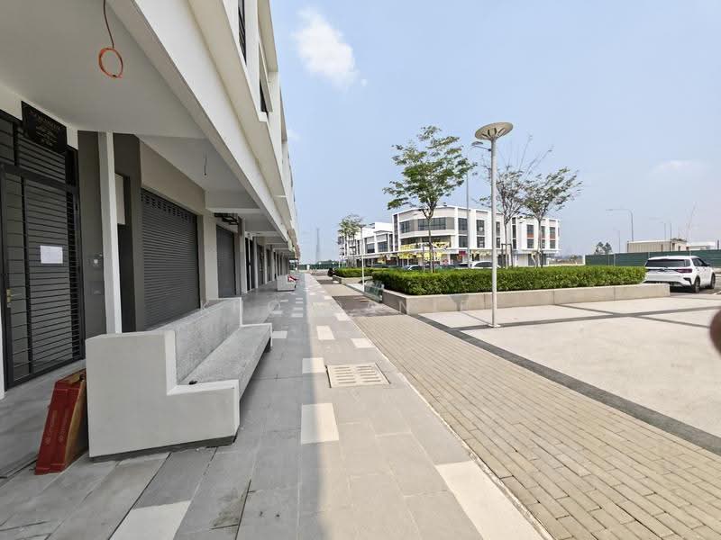 Shop for Sale in Bandar Rimbayu (Telok Panglima Garang) - Kho Daniel - Exterior - PropertyGuru.com.my