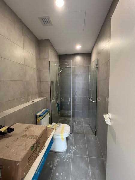 Kediaman Servis untuk Dijual di SWNK Houze @ BBCC - Stefanie Loh - Bathroom - PropertyGuru.com.my